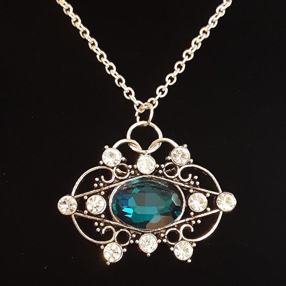 Hand Crafted Teal One Of A Kind Rhinestone Dressy Necklace, - Picture 2 of 2